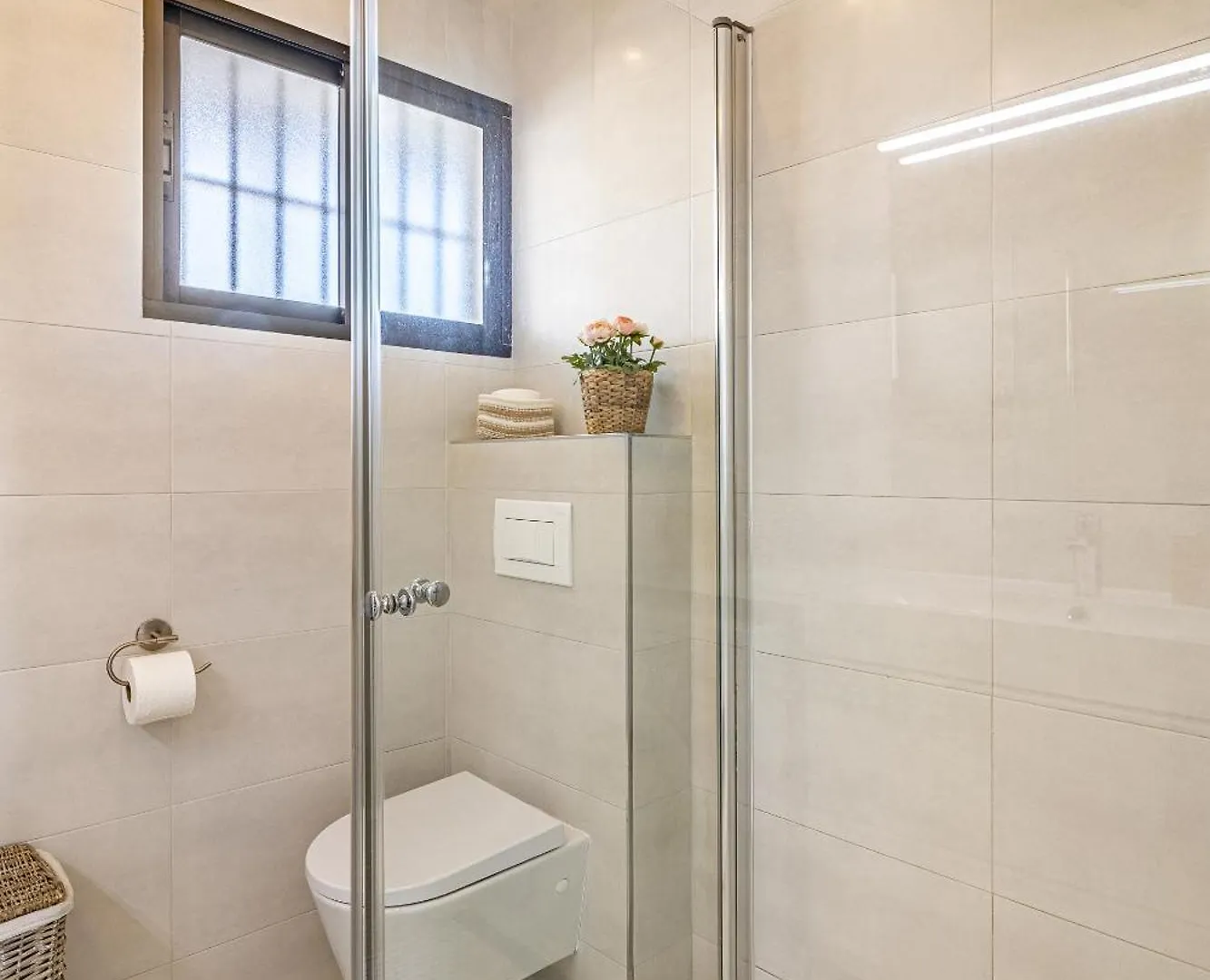 Beachfront Apartment With Sea Views 베날마데나코스타 0*,
