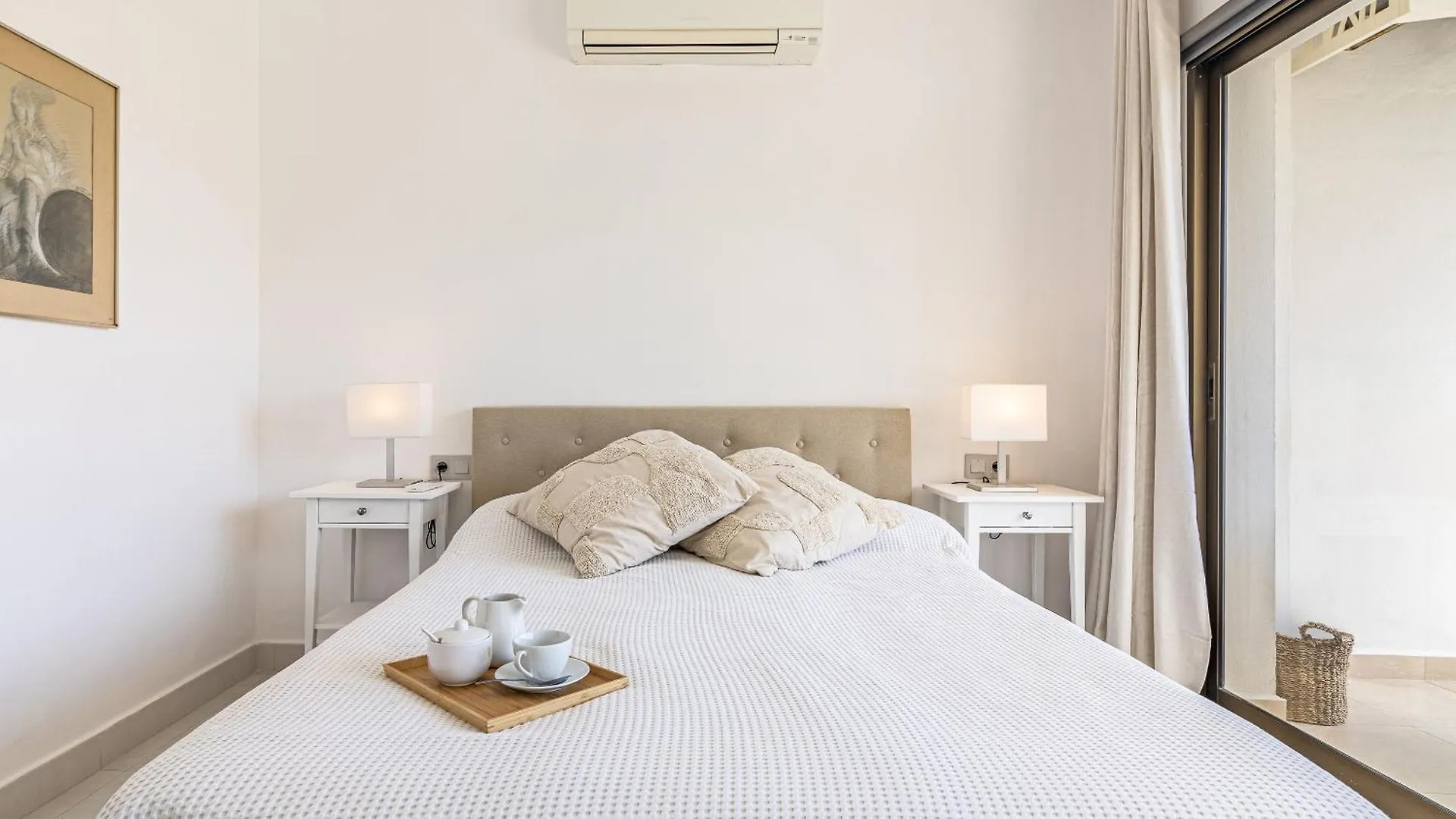 Beachfront Apartment With Sea Views 베날마데나코스타 0*,